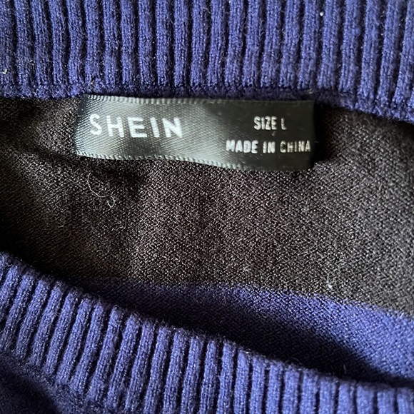 Black and Purple large sweater - Picture 2 of 2